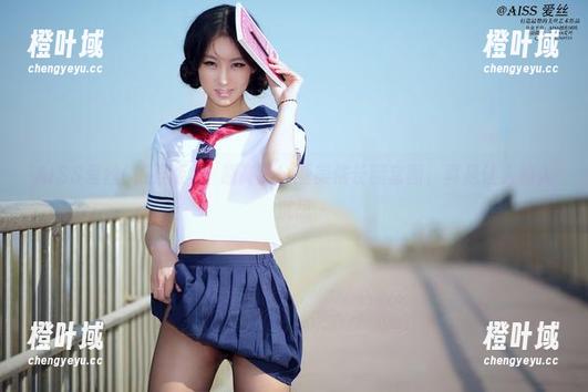 AISS爱丝(钻石版) - 超高清！亚美依长腿套图，真是让人陷入沉思