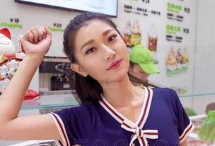 AISS爱丝(黄金版) – 独自等待：索菲的写真合集，下载需要勇气哦