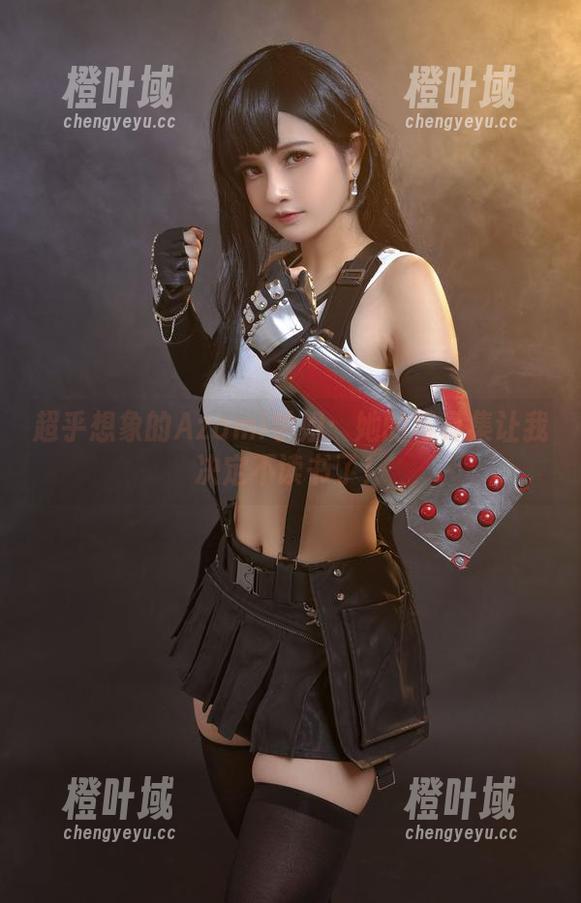 超乎想象的Azami学姐：她的写真集让我决定不读书了！