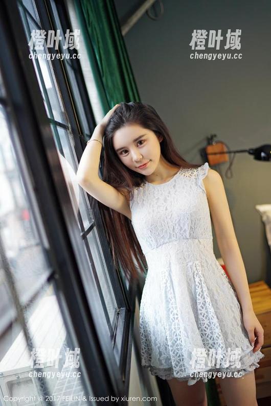 Feilin嗲囡囡 - 王婉悠Queen的天台高清合集：每一缕光线都在讲述一个无声的故事！
