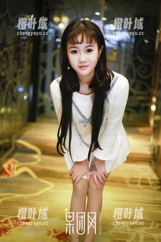 GIRLT果团网 - sukki的高清黑白写真：竟然能从中逗乐，这真是意外之喜！