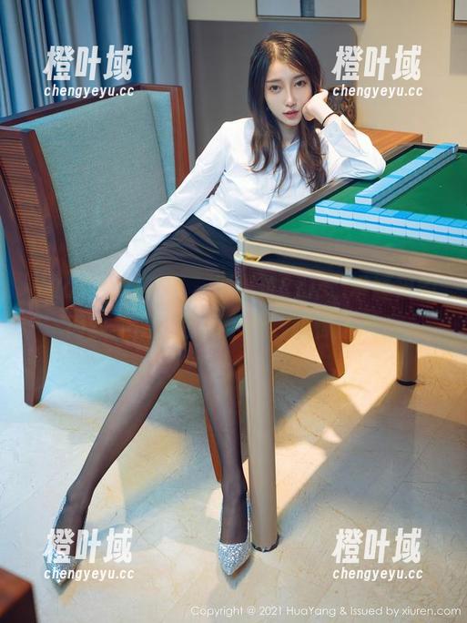 HuaYang花漾 - 别错过Cris_卓娅祺的肉丝美图：图库全开，随你下载！