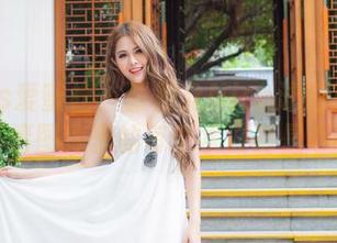 IMiss爱蜜社 – 张思允Nice泳池写真：高清图库里的每个水波都是心跳