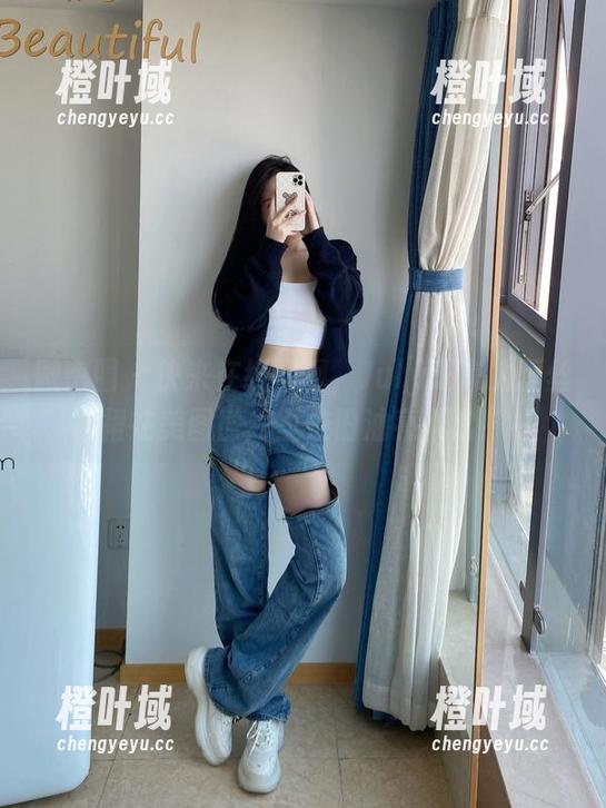微密圈 - 快来在线围观，July芝岚的蕾丝裙在美图世界里依旧油亮非常！