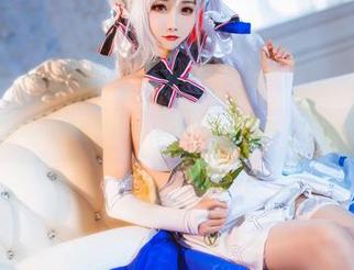 Momoko葵葵空姐出奇招，福利图片助你飞向快乐的高空！