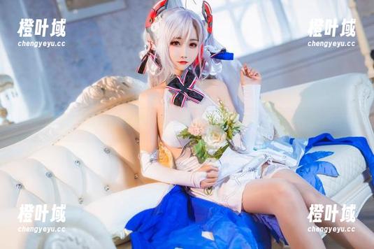 Momoko葵葵空姐出奇招，福利图片助你飞向快乐的高空！