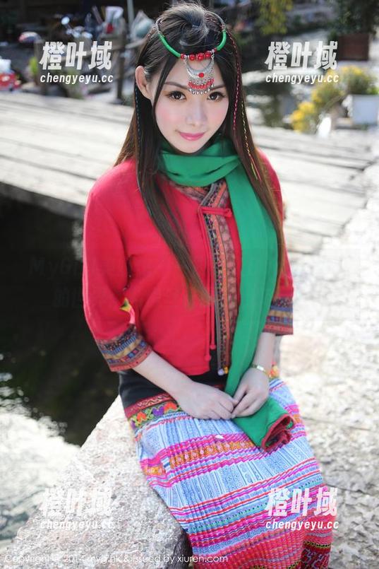 MyGirl美媛馆 - 一脚踏入Barbie可儿的世界：私房丝袜图包翻转想象！