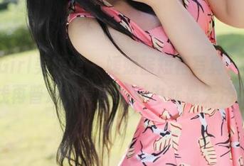 MyGirl美媛馆 – 媛媛酱短裙写真：哪怕光线再普通，套图的魅力就是无法抵挡