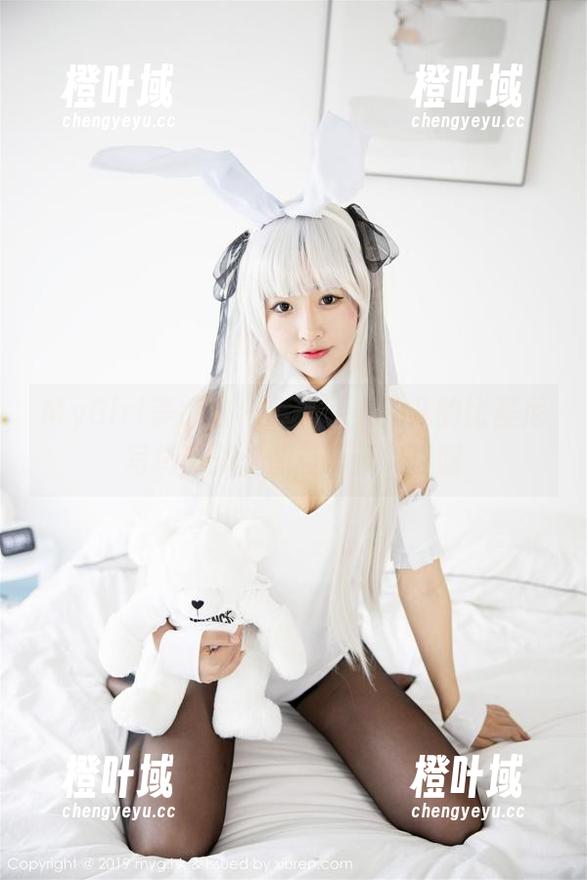 MyGirl美媛馆 - 沉浸在小兜儿的比基尼写真图册：感受夏天的温暖