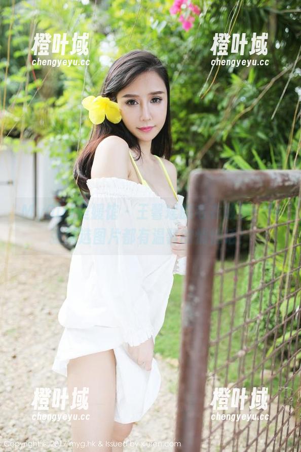 MyGirl美媛馆 - 王馨瑶的毛衣故事：每张精选图片都有温馨的悄悄话！