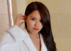 PANS写真 – 安妮的私房水手服图集：波浪里的青春呐喊