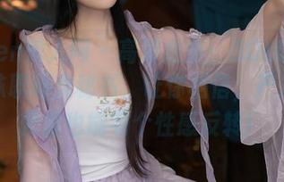Xiuren秀人网 – 高清合集：SOLO-尹菲黑丝袜职场女秘书，让你相信，严肃的办公室也能有个性感反转！