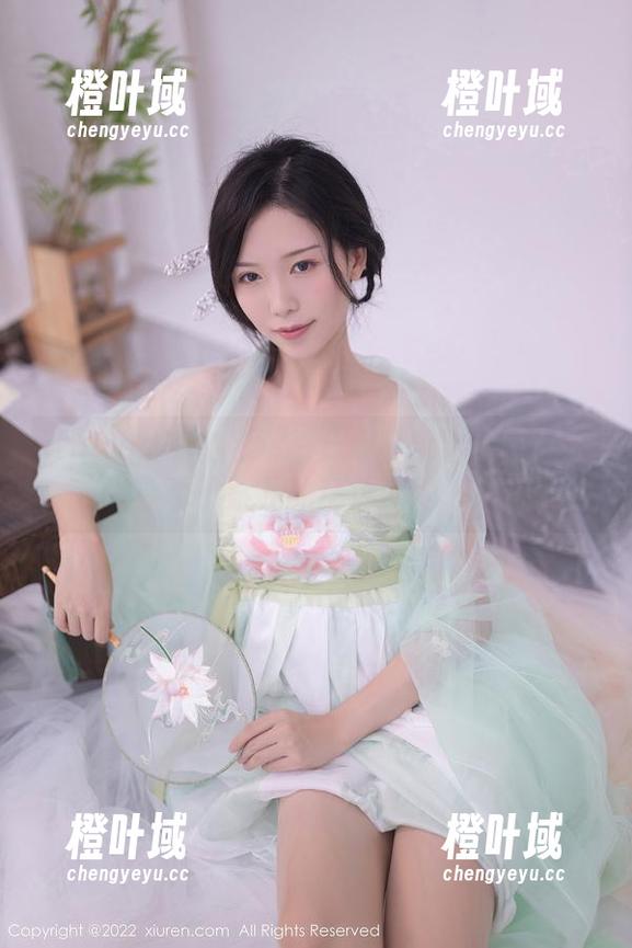 Xiuren秀人网-小紫儿 Xiuren秀人网 - 想要每日运动灵感?来看看小紫儿的精选美图吧!
