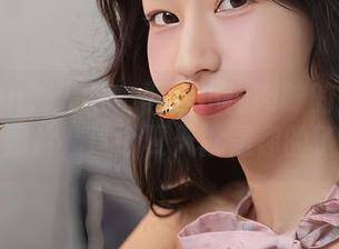 Xiuren秀人网 – 下载小肉肉咪的全套少女照片，这个夏天就是你的了！
