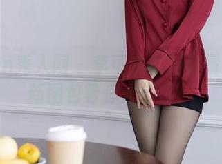 Xiuren秀人网 – 李可儿的浴缸冒险：最新图包等你来解锁！