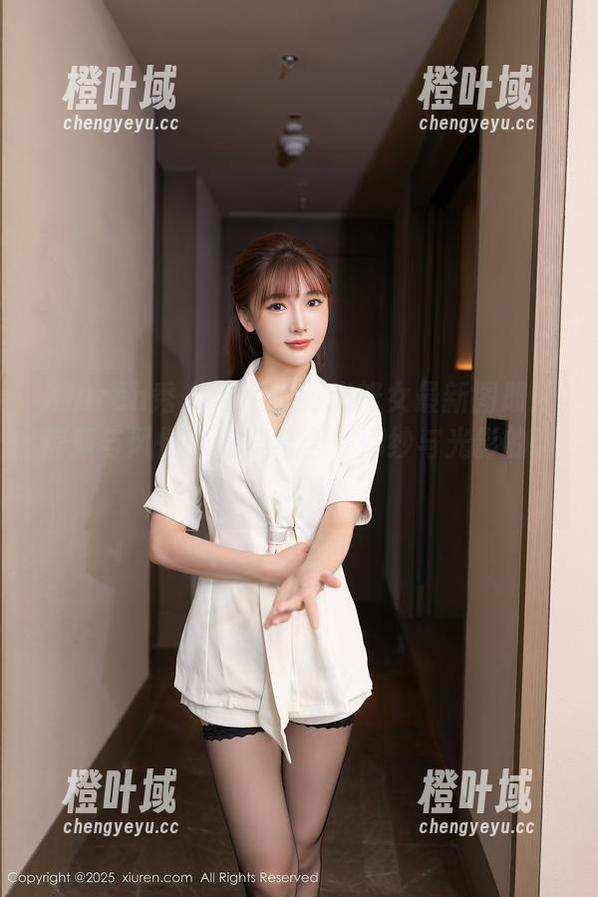 Xiuren秀人网-桓淼淼 Xiuren秀人网 - 桓淼淼修女最新图册:信仰与风情的完美结合,薄纱与光影的调调