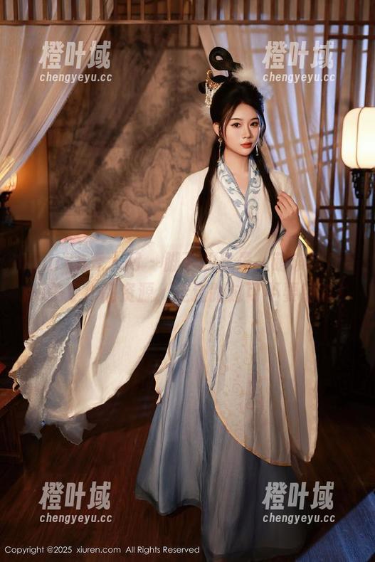 Xiuren秀人网 - 脚下的风景，萌琪琪Irene美足作品资源，走过路过可不要错过！