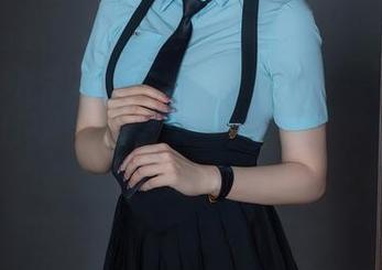Xiuren秀人网 – 胶卷相机都输给了葛征，这组体操服高清图片绝对会让你停留多看几眼！
