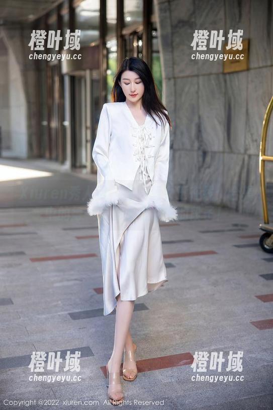 Xiuren秀人网 - 谢小葱女王在线：合辑中的每一张都是我心中的段子！