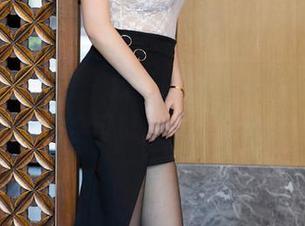YouMi尤蜜荟 – 欣赏筱慧cindy的裸足写真，完全可以用一天来细品！