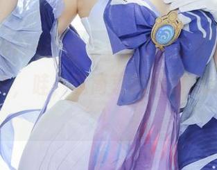 “asagiriai(爱ちゃん)”又带来了白丝最新图集，哇，这简直就是我心动的瞬间！