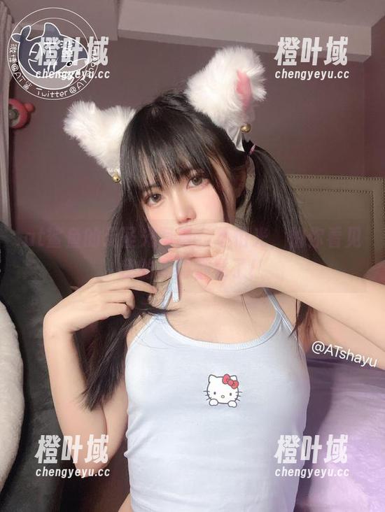 at鲨鱼 at鲨鱼的无圣光写真:不怕光,怕你看见我的美脚都晕了!