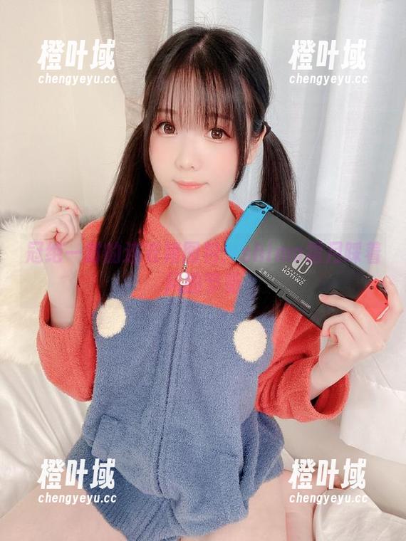 冠绝一时的连衣裙图包：shimo霜月踩着风的节奏