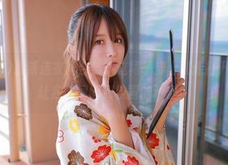 いくみ(育美)最新连衣裙合集：这裙子穿上就像打开了时光机，让我瞬间回到校园的青涩！