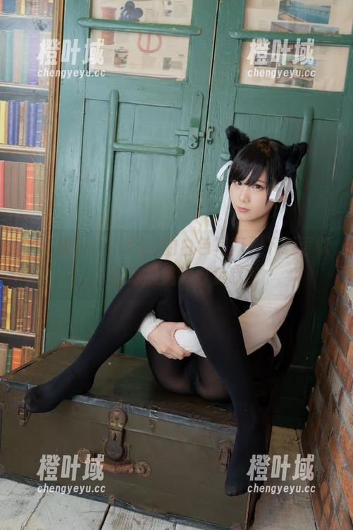 けん研(けんけん)的白色写真，下载可以，心动的风险自负哦！