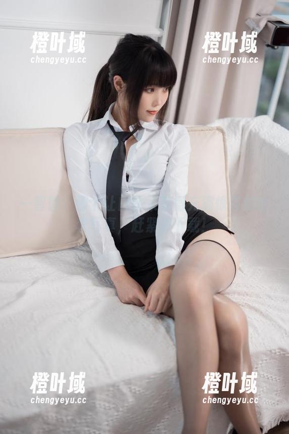 一智智：那个让白枪呆变得充满惊喜的全套写真，赶紧来下载！
