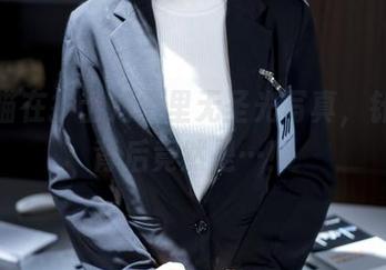 九柒喵在护士角色里无圣光写真，针筒的背后竟然是…！