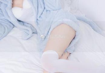 闪灵的原图与仙九Airi的夜晚：一场观看的静谧之旅