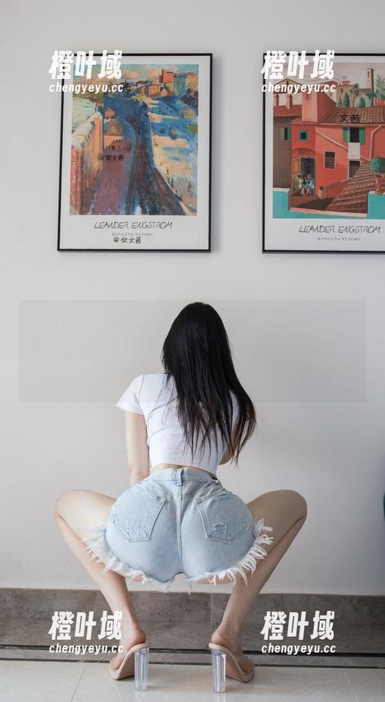 微密圈 - 让你文茜引领潮流！红色包臀裙搭配的惊喜，真的是被圈粉了——写真图集