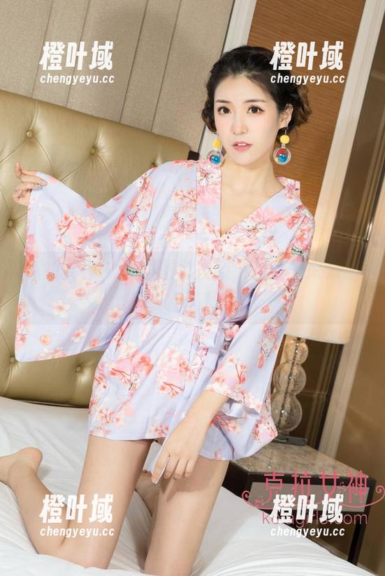 克拉女神-佳莹 克拉女神 - 校服图包更新,佳莹又来划重点了!