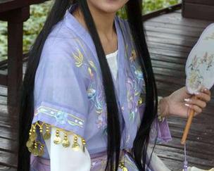 初夏女神 – 依依的寒冬旗袍风照片合集——冻得我直哆嗦，但美得不要不要的！