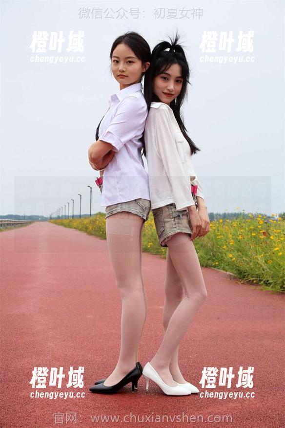 初夏女神 - 安妮的黑白美图：总觉得这组作品在说“看！我就是不需要颜色的偶像！”