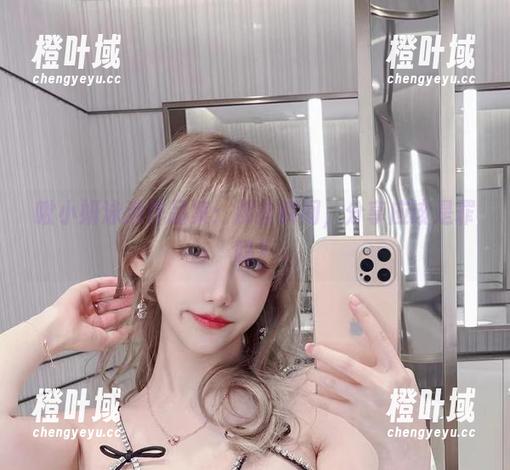 啾小妍 啾小妍泳池作品集:那些瞬间,分享应该是罪吗?
