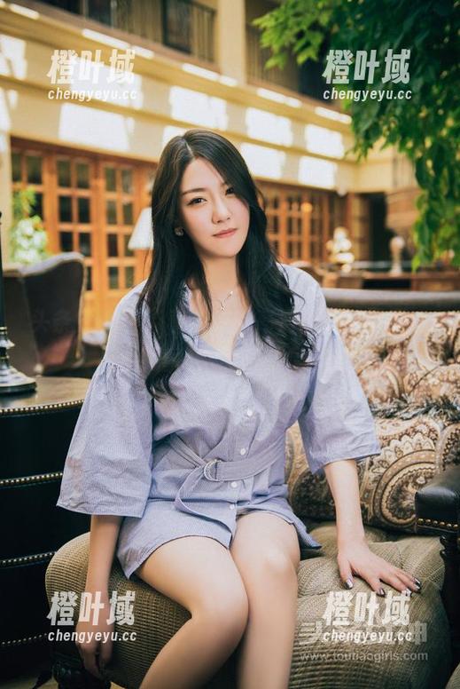 头条女神-筱溪 头条女神 - 带着筱溪的高清高跟鞋写真,一起‘抬高’我们的审美吧!