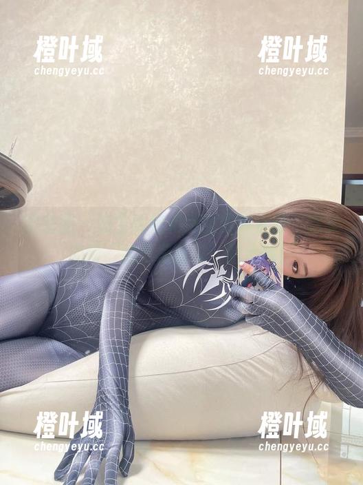 微密圈 - 奶宝妹纸和她的紫狐资源，完美演绎‘我只是路过’的心情！