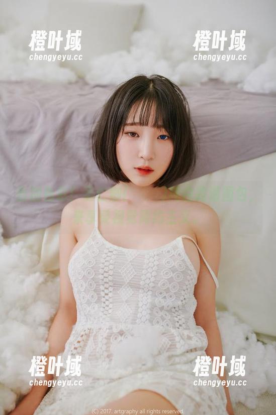 告别色彩！姜仁卿(강인경)纯白高清图包，来享受视觉简约主义。
