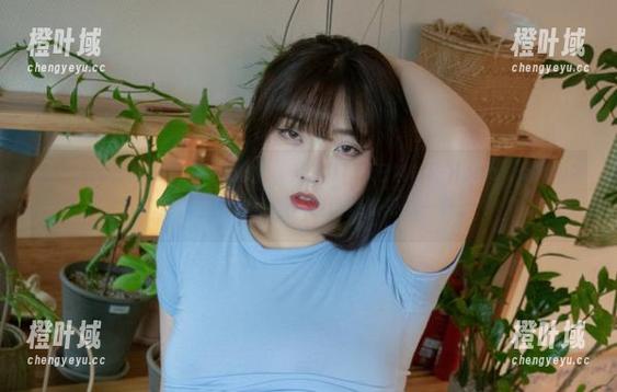 自然随意的高清“宋哈娜(송하나)BBUTTERMILK-Hana’sDay2”合集，每张都像是偷偷撇过来的一瞥。