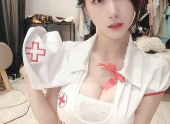 微密圈 – 小玉吃果冻的照片真有本钱实足，这些原图你不想错过！