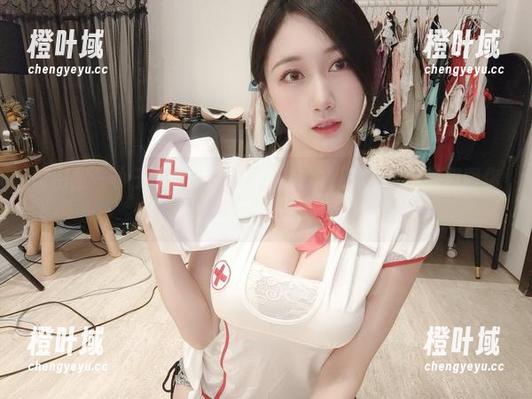 微密圈 - 小玉吃果冻的照片真有本钱实足，这些原图你不想错过！