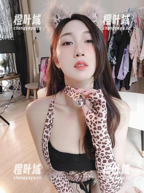 微密圈 - 图片里的心跳｜小玉吃果冻520挚爱献礼，全新图库大放送