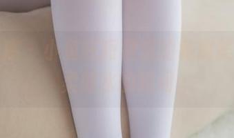 少女秩序 – 小鱼在短裙里的私房美图，温柔如水的瞬间