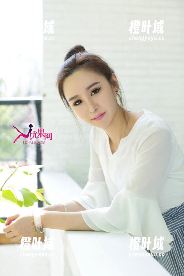 尤果网 - 研依短裙写真合集：你绝对不想错过的‘短’暂美好！