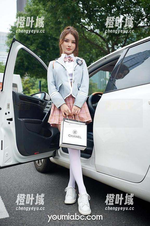 尤蜜荟-柚柚酱 尤蜜荟 - 柚柚酱的学姐写真:照片合集,神仙打架的画风!