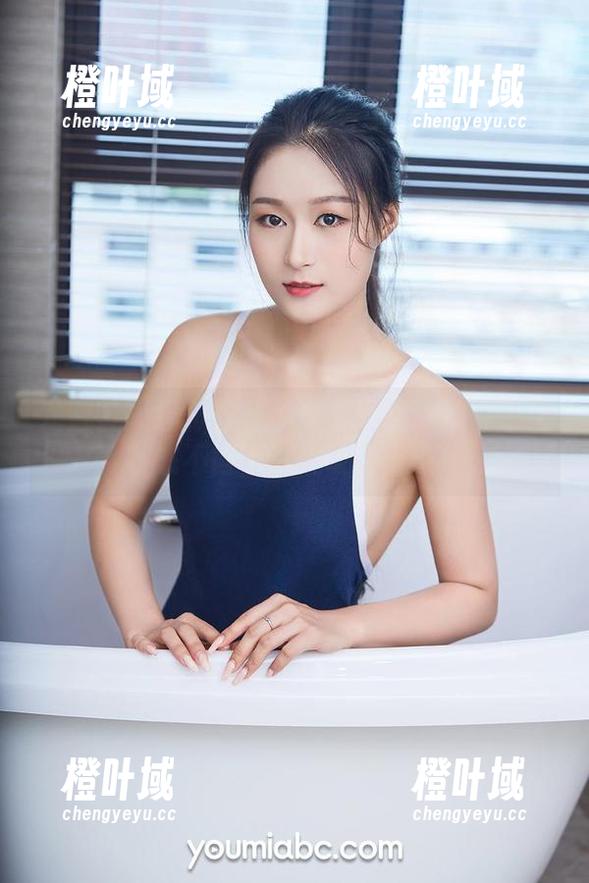 尤蜜荟-黄依婷 尤蜜荟 - 黄依婷秘书全套写真:这种工作状态不得不说太吸引人了!