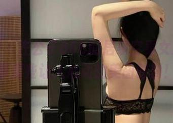 微密圈 – 左公子666的居家空乘女友，分享那些让人心动的美图时刻！