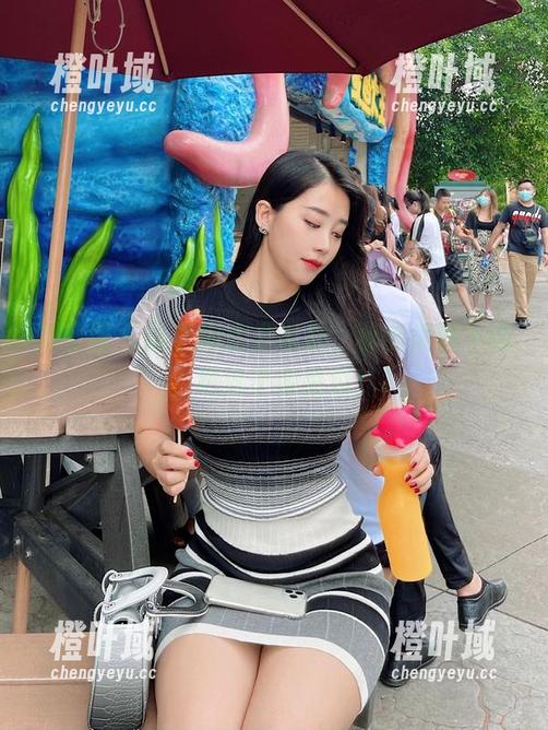 微密圈 - 张老师全力以赴，秘书美图下载，绝对不容错过！